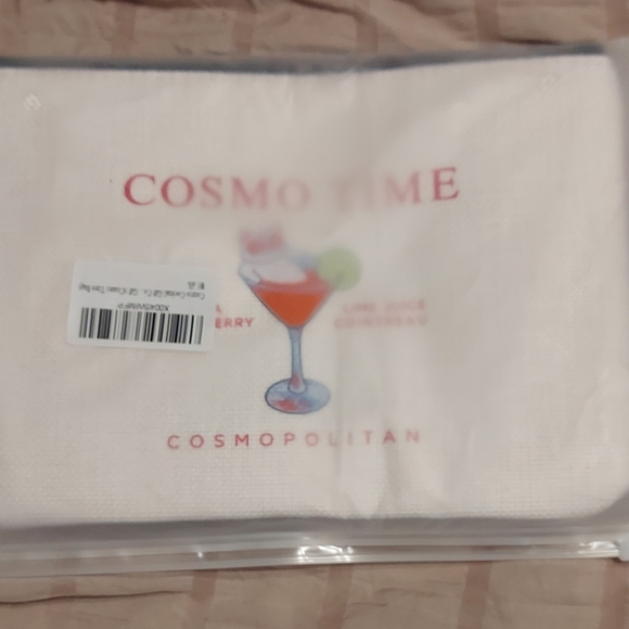 Cosmo Cocktail Gift - Cosmo Time Makeup Bag - Picture 6 of 7